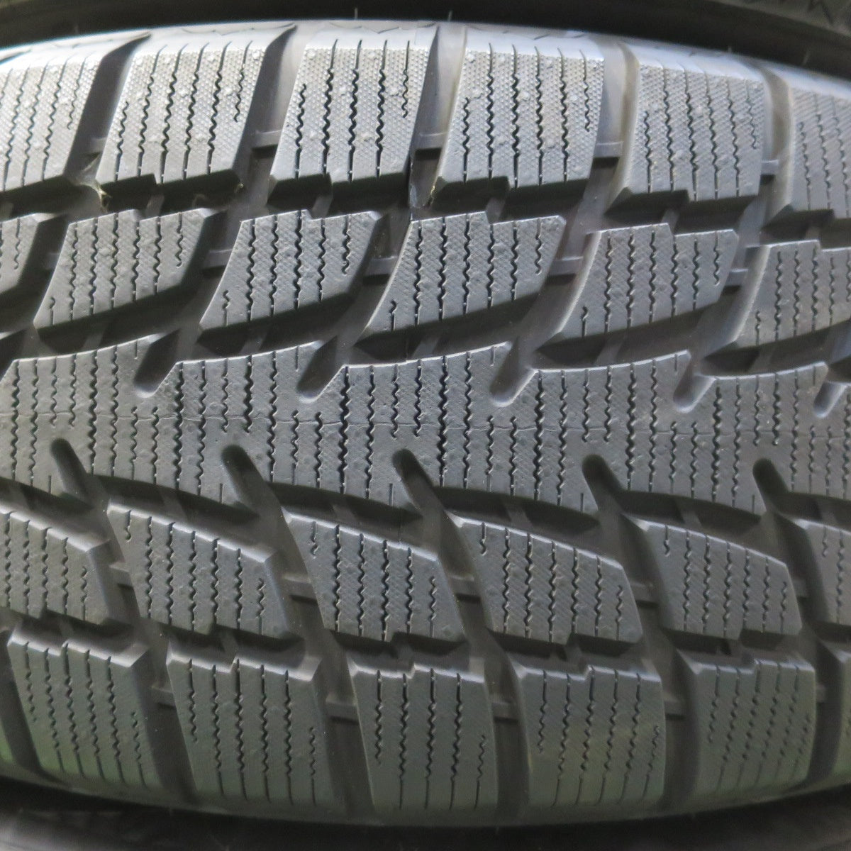 超バリ溝！9.5分以上◎スタッドレス 215/60R17 レーダー DIMAX ICE Verthandi ヴェルザンディ 17インチ PCD114.3/5H◎6071410イス