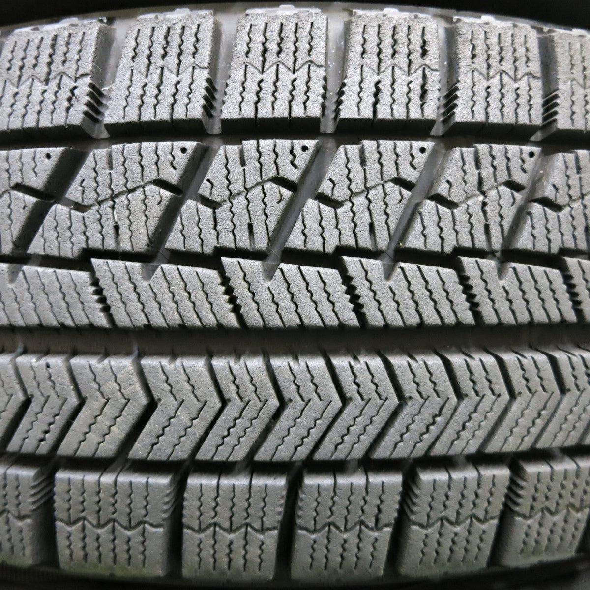 *送料無料* バリ溝！8.5分★スタッドレス 155/65R14 ブリヂストン ブリザック VRX GMach 14インチ PCD100/4H★4053109イス