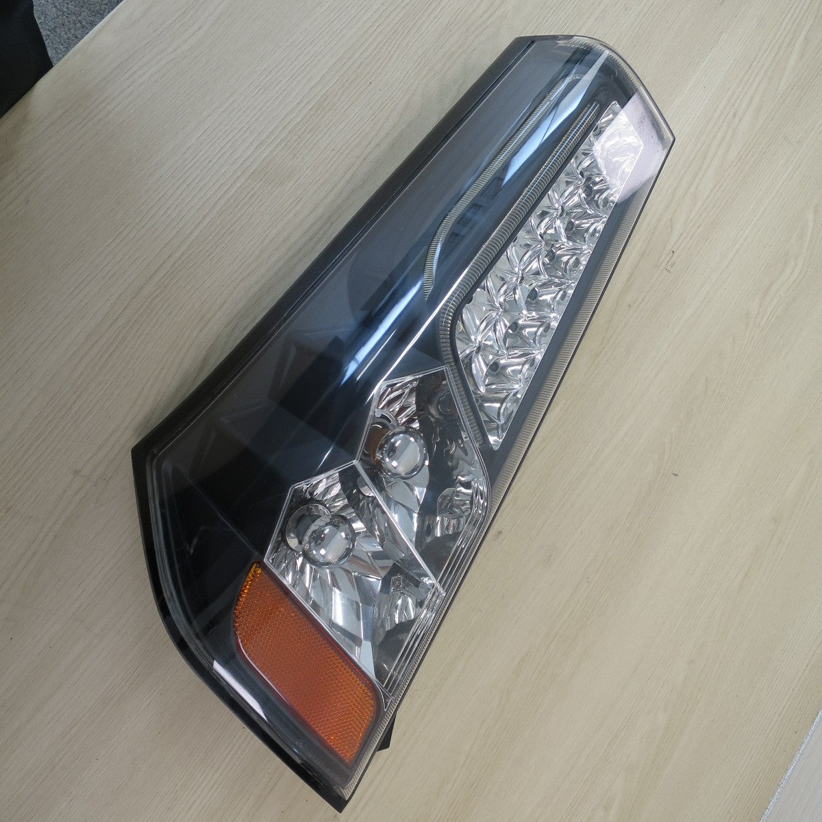 キレイ！左右セット♪スズキ MH23S ワゴンR スティングレー 社外 LED テールライト 60-1318B テールランプ 照明 カー パーツ♪