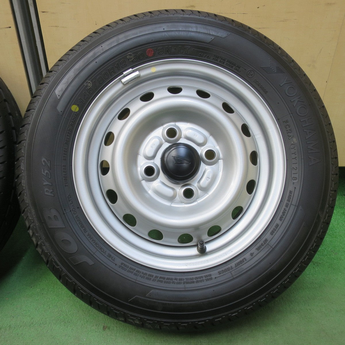 新車外し★ダイハツ ハイゼット 等 純正 スチール 145/80R12 80/78N ヨコハマ JOB RY52 12インチ PCD100/4H★6031603イノ