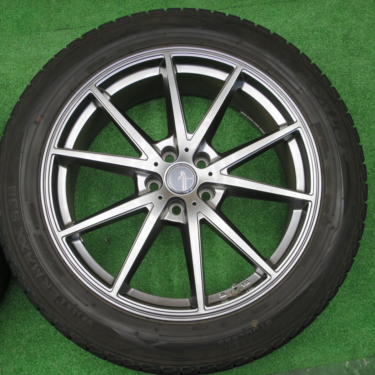 センサー付！バリ溝！キレイ！9.5分★スタッドレス 235/55R20 ダンロップ ウインターマックス SJ8 LF SPORT LFスポーツ 20インチ PCD114.3/5H★5121309NKス