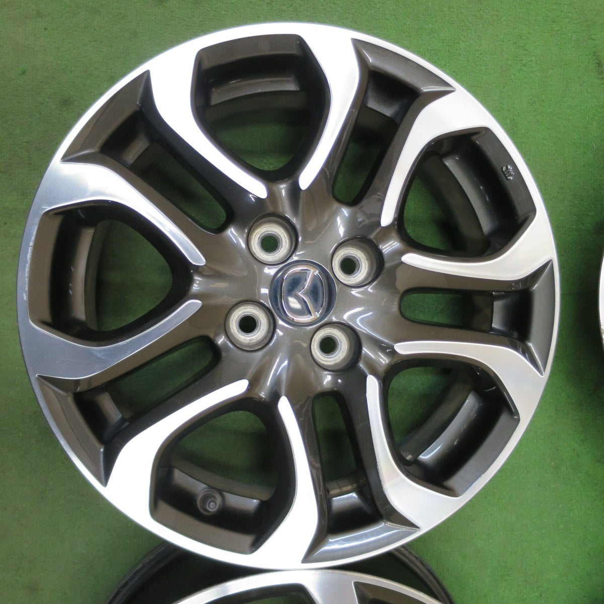 4本価格★マツダ デミオ 純正 ホイール 16インチ 16×5.5J PCD100/4H★6060601NGホ