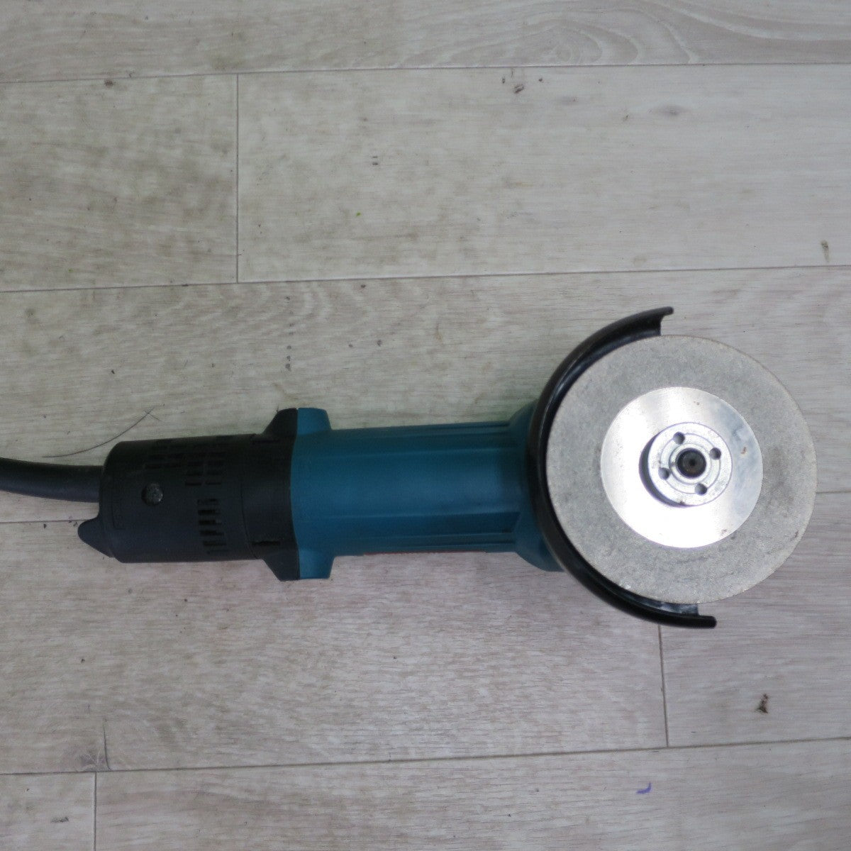[送料無料] キレイ☆マキタ 100mm ディスクグラインダー 9533B 電動 工具 100V 研摩 研磨 機 makita①☆