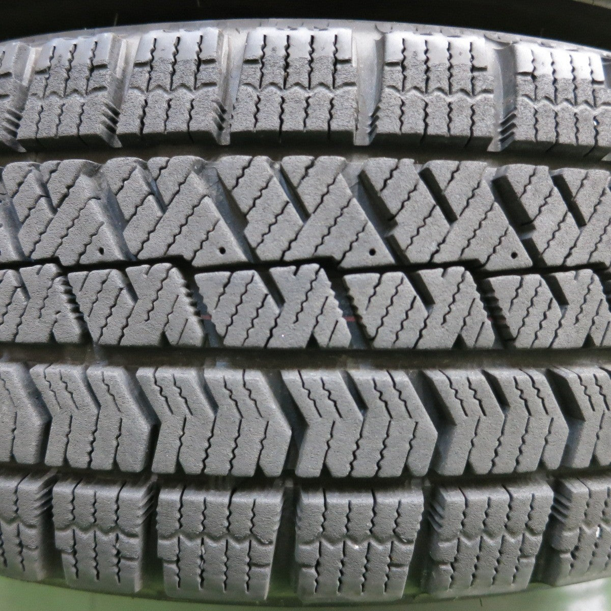 *送料無料* バリ溝！21年！キレイ！8.5分★スタッドレス 155/65R14 ブリヂストン ブリザック VRX2 SPORT ABELIA 14インチ PCD100/4H★4042705イス