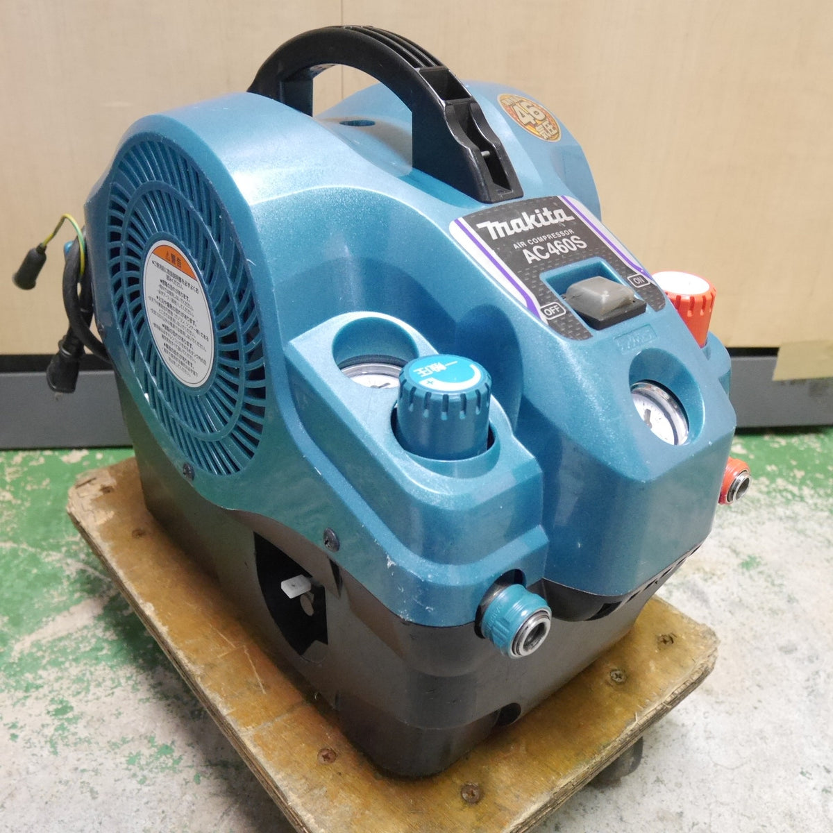 ☆マキタ エア コンプレッサー AC460S 3L タンク エアー ツール 工具 高圧 一般圧 50/60Hz makita 100V☆