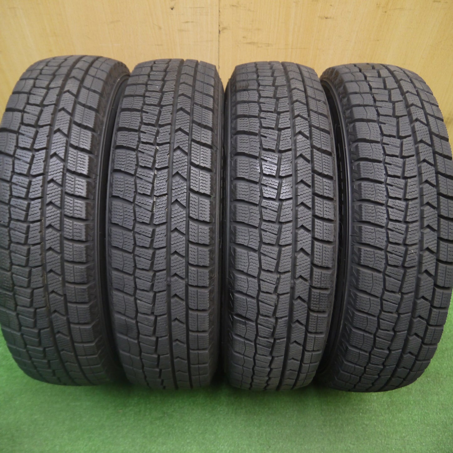 [送料無料] バリ溝！21年！9.5分以上★スタッドレス 155/70R13 ダンロップ ウインターマックス WM02 TOPRUN トップラン 13インチ PCD100/4H★4121705Hス