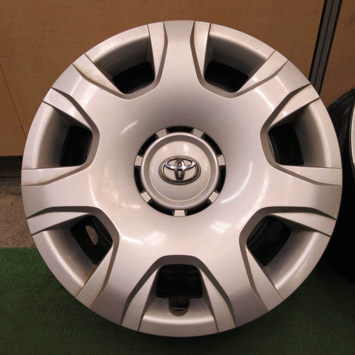 4本価格★トヨタ 200系 ハイエース 純正 スチール ホイール 15インチ PCD139.7/6H★6031804ナホ