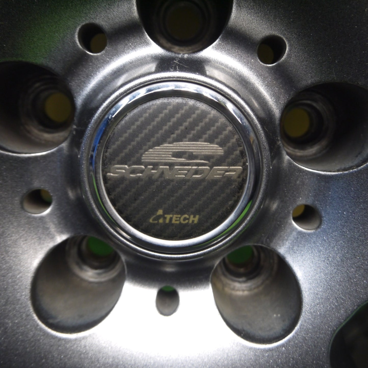 [送料無料] キレイ★215/50R17 ヨコハマ エコス ES31 SCHNEIDER ATECH シュナイダー 17インチ PCD114.3/5H★5011508Hノ