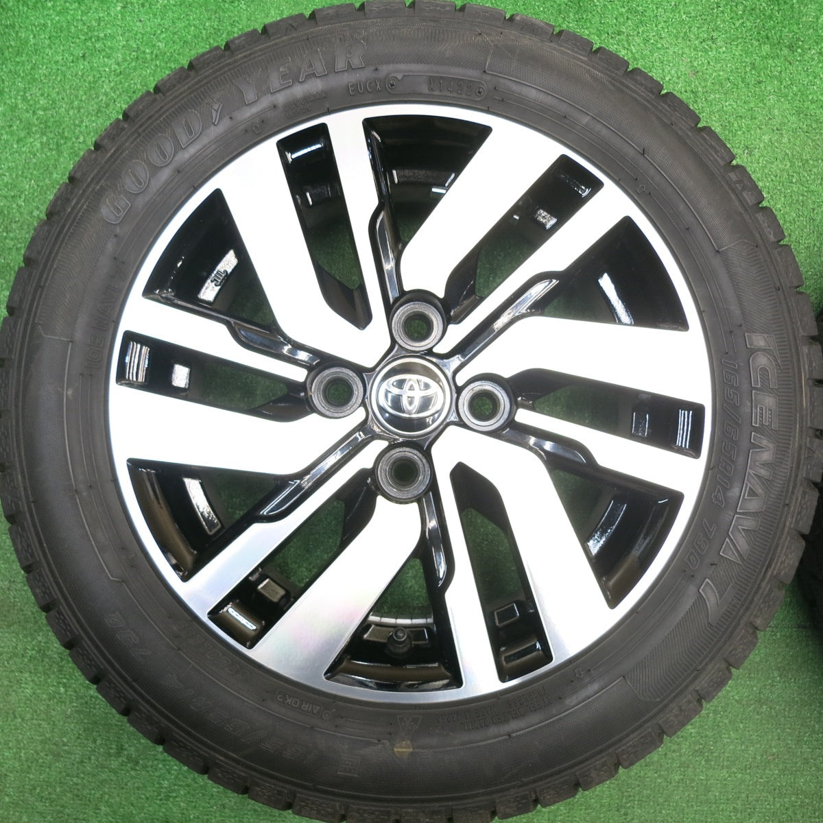 バリ溝！22年！ほぼ10分★トヨタ ルーミー タンク 純正 165/65R14 スタッドレス グッドイヤー アイスナビ7 14インチ PCD100/4H★5110807HAス