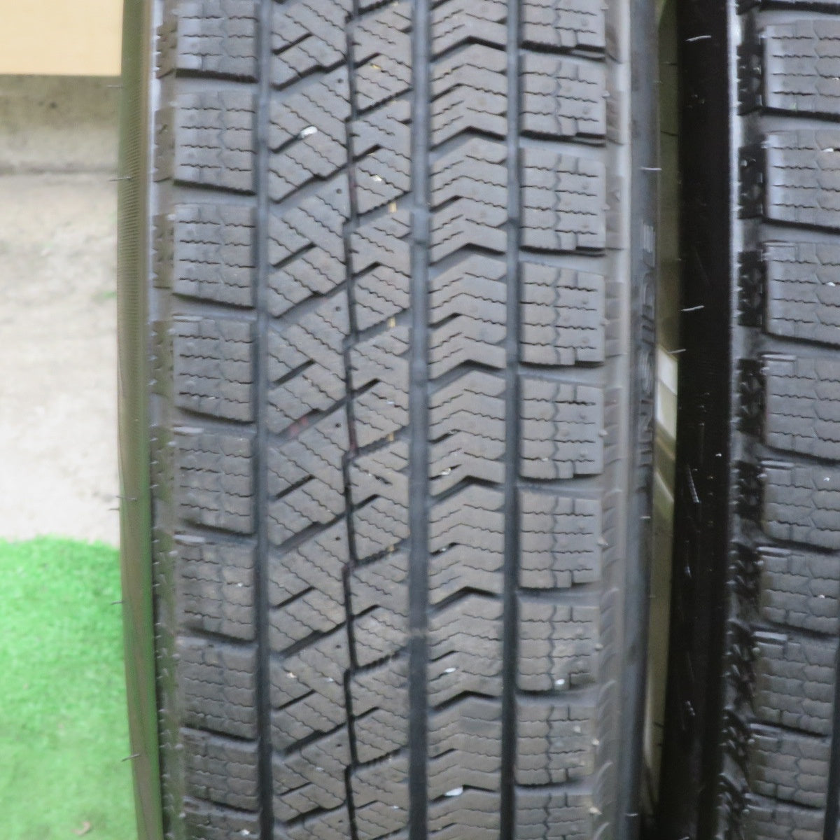 バリ溝！23年！9.5分以上★スタッドレス 145/80R13 ブリヂストン ブリザック VRX2 SPORT スポルト 13インチ PCD100/4H★6040602TTス