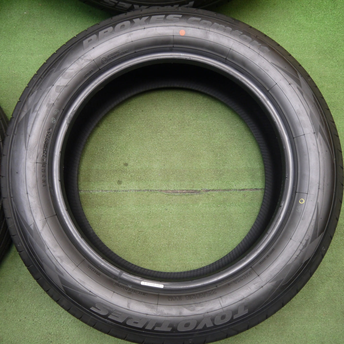 新車外し！25年★225/60R18 トーヨー プロクセス Comfort コンフォート タイヤ 18インチ 40系 アルファード ハリアー CX-5 RAV4 等★6070105KKノタ