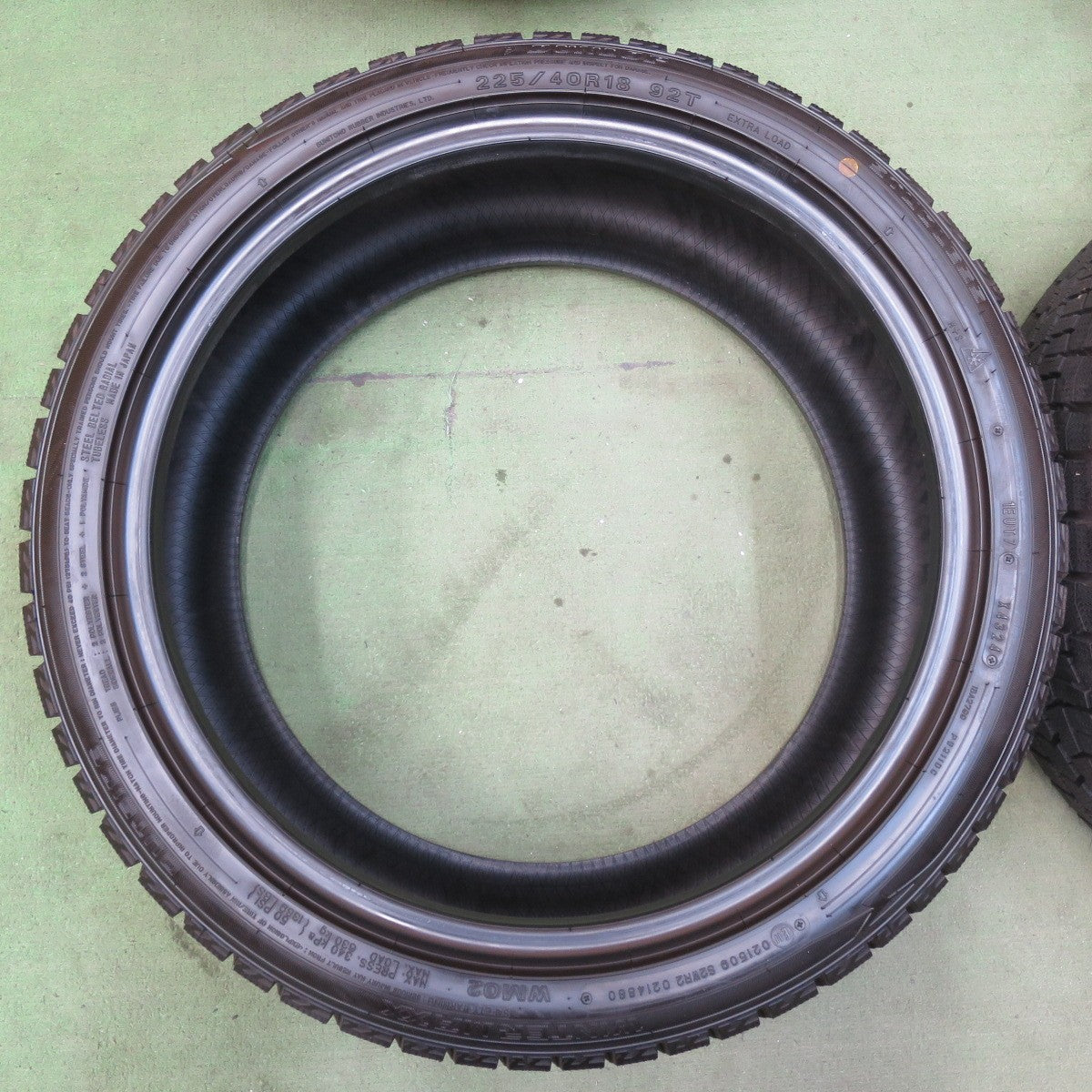 超バリ溝！24年！ほぼ10分★スタッドレス 225/40R18 ダンロップ ウインターマックス WM02 18インチ インプレッサ プリウス カローラツーリング 86 BRZ 等★5112111イスタ