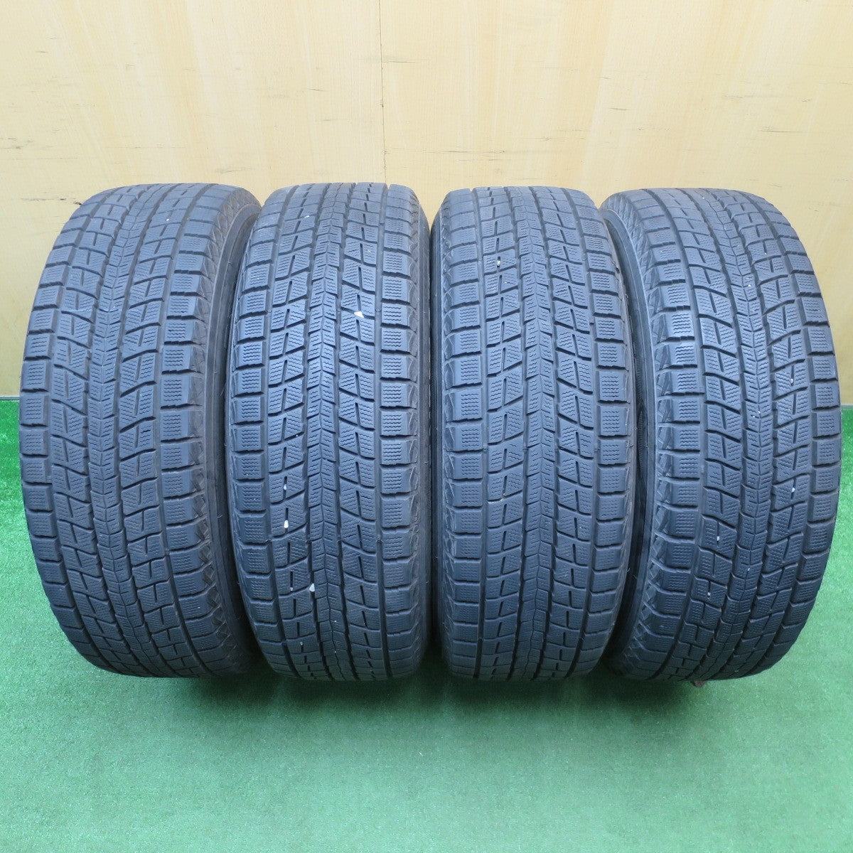 バリ溝！9.5分★スタッドレス 225/65R17 ダンロップ ウインターマックス SJ8 TOPRUN トップラン 17インチ PCD114.3/5H★5122402NJス