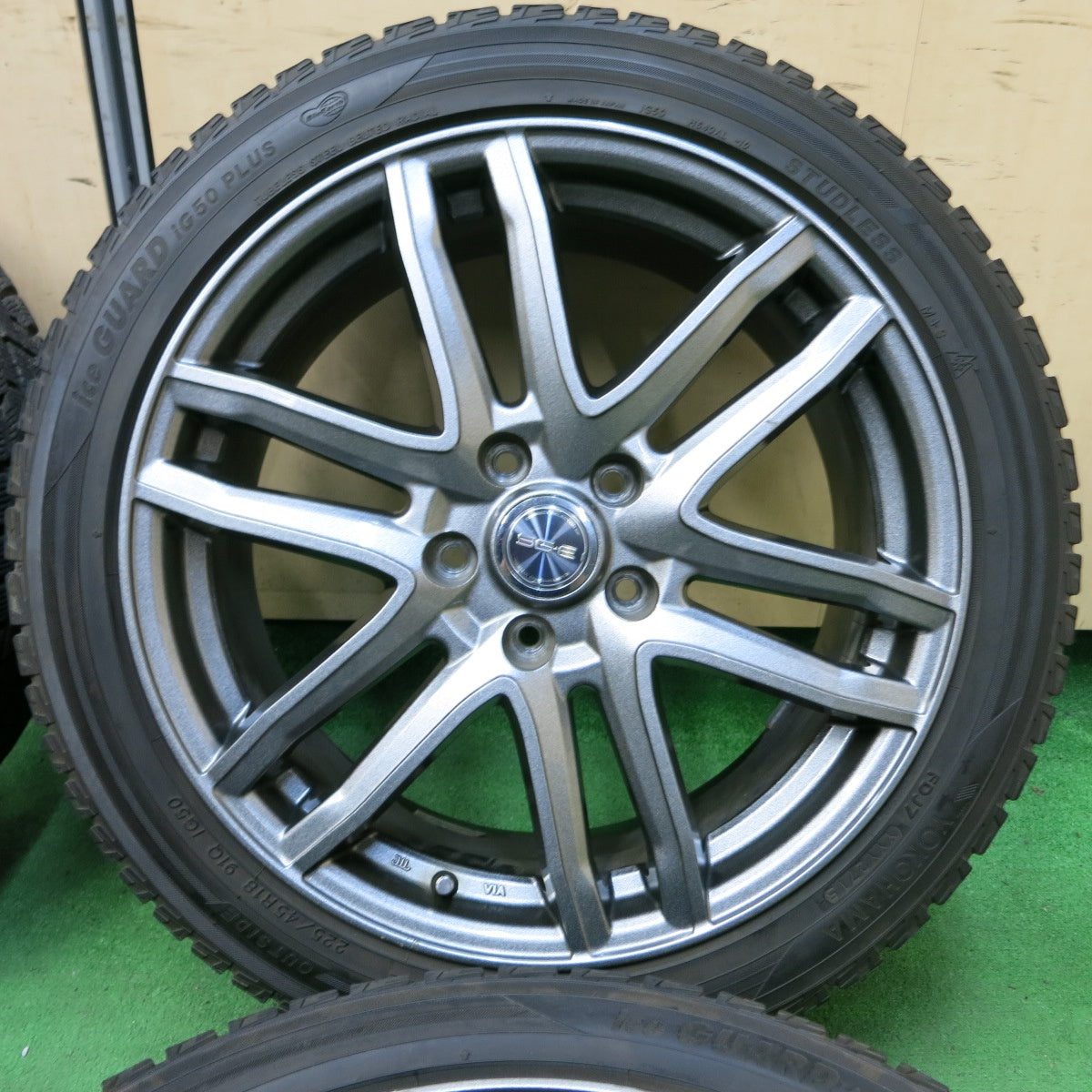 *送料無料* バリ溝！9.5分★スタッドレス 225/45R18 ヨコハマ アイスガード iG50 プラス SG-E 18インチ PCD114.3/5H★4091301SYス