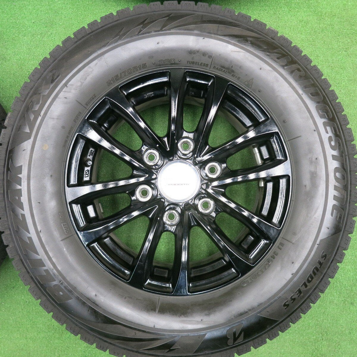 4本価格★スタッドレス 215/70R15 ブリヂストン ブリザック VRX2 PRODITA プロディータ 15インチ PCD139.7/6H★5020303TNス