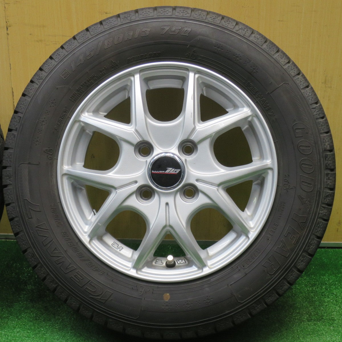 バリ溝！23年！9分★スタッドレス 145/80R13 ブリヂストン アイスナビ7 ILLUGA 社外 アルミ 13インチ PCD100/4H★5122403NJス