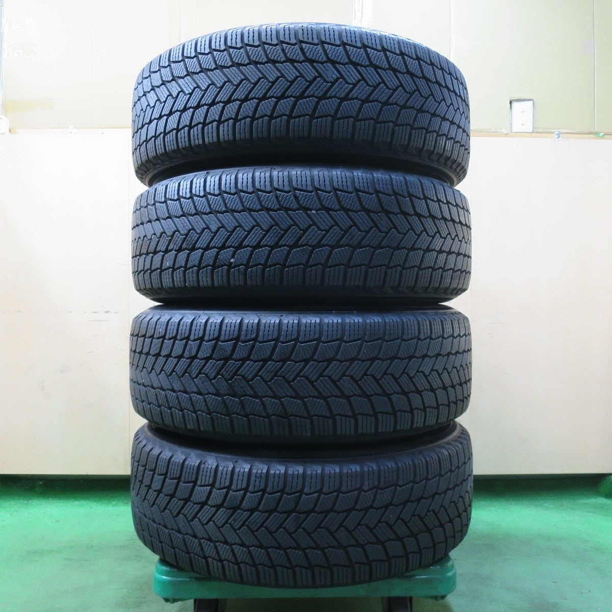 バリ溝！21年！9.5分★スタッドレス 235/65R18 ミシュラン X-ICE SNOW SUV JOKER ジョーカー 18インチ PCD114.3/5H★5010601イス
