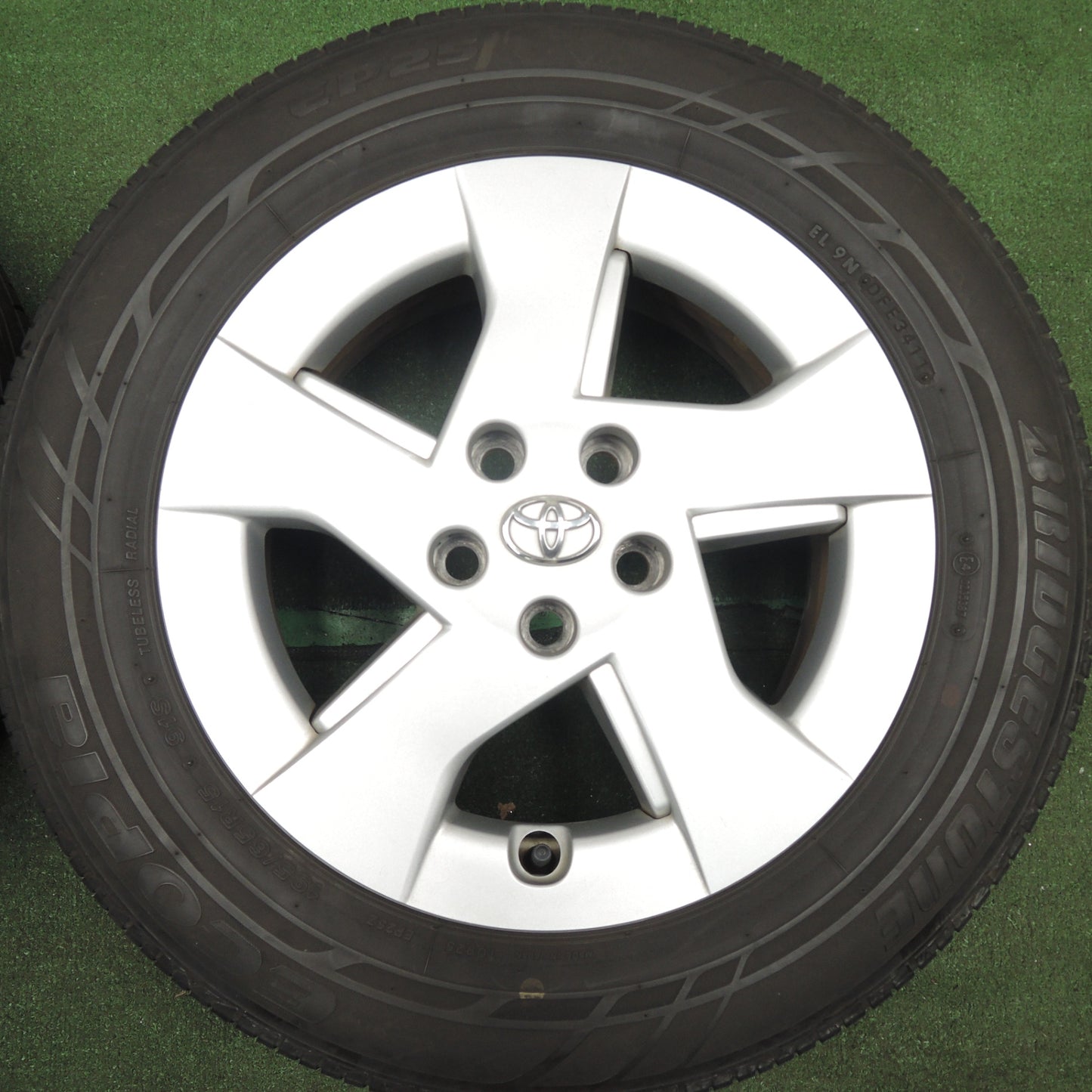 *送料無料* 4本価格★トヨタ 30系 プリウス 純正 195/65R15 ブリヂストン エコピア EP25 15インチ PCD100/5H★4031605HAノ