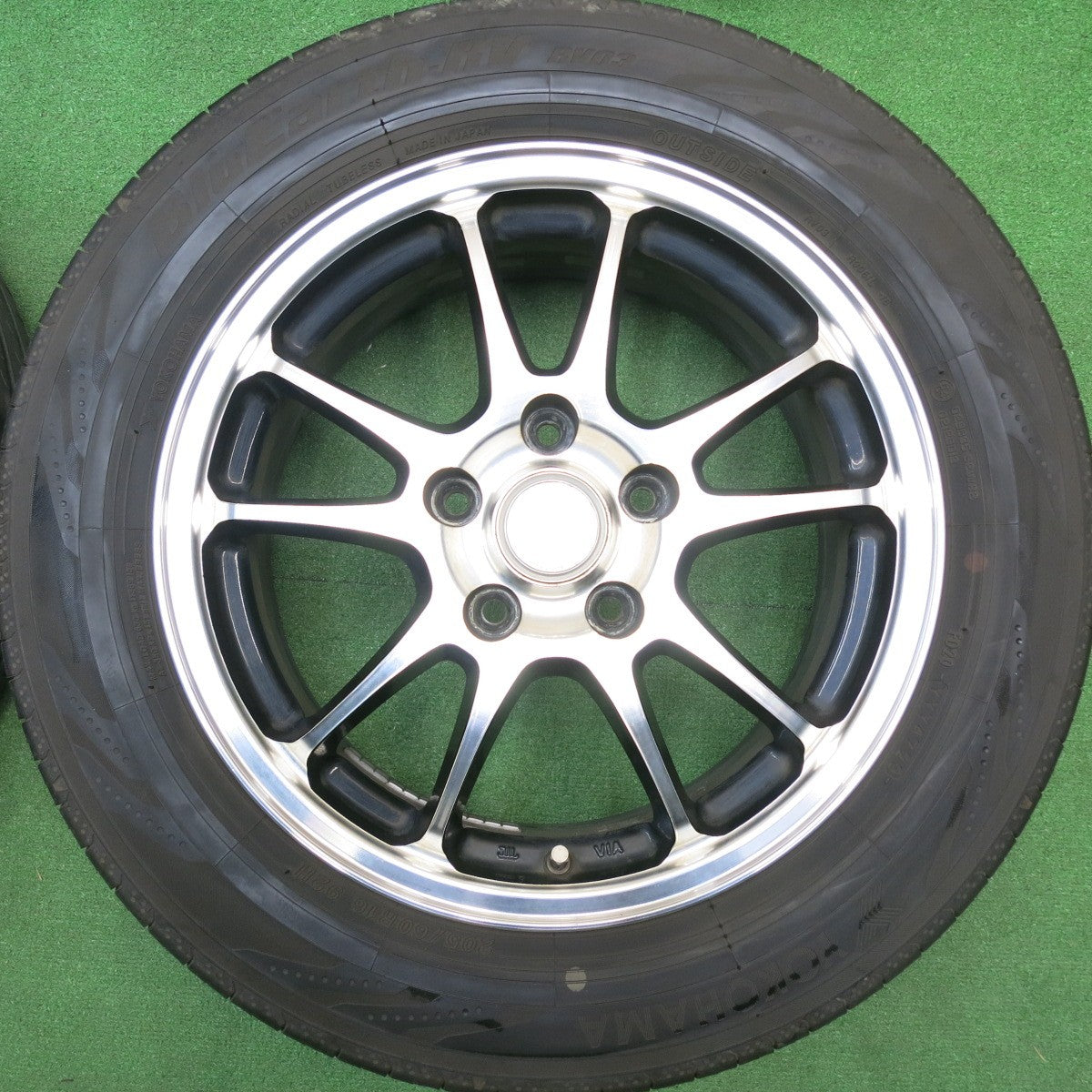 バリ溝！23年！9分★205/60R16 ヨコハマ BluEarth-RV RV03 ECO FORME ブルーアース エコフォルム 16インチ PCD114.3/5H★5122006HAノ