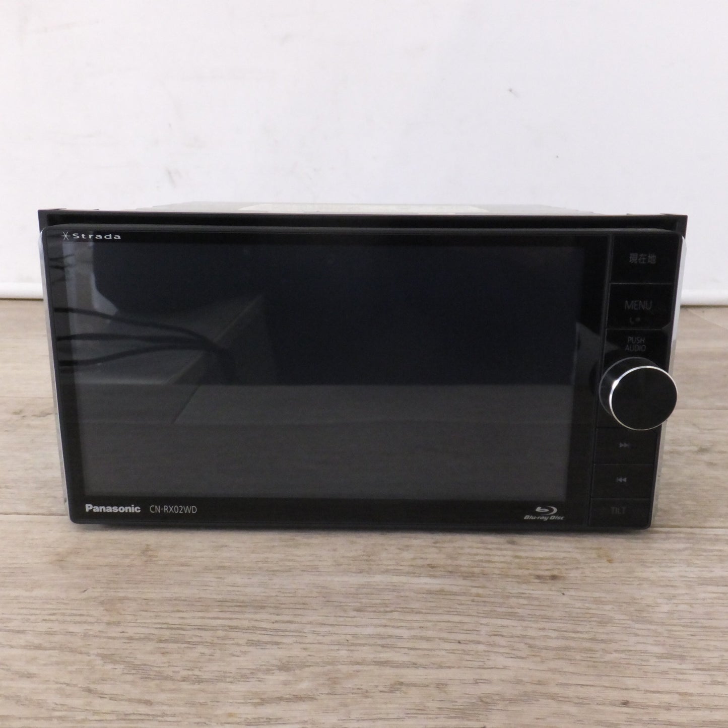 [送料無料] ★パナソニック Panasonic SDカーナビステーション Strada CN-RX02WD(40)★