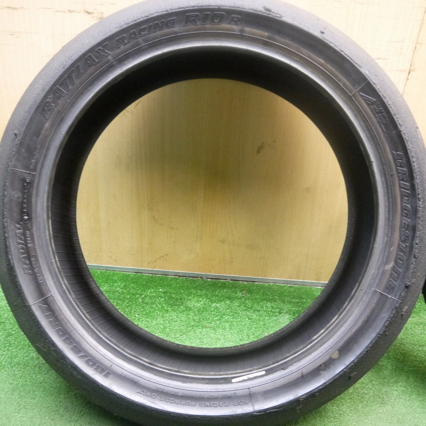 前後2本セット★バイク タイヤ 120/600R17 180/640R17 ブリヂストン バトラックス レーシング R10 17インチ レース CBR600RR 等★5092209Hノタ