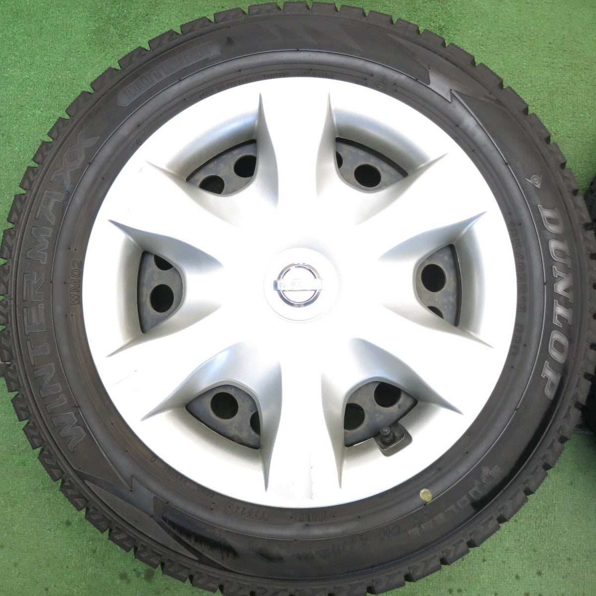 バリ溝！24年！9.5分◎日産 ティーダ 純正 スチール 185/65R15 スタッドレス ダンロップ ウインターマックス WM02 15インチ PCD100/4H◎6082702HAス
