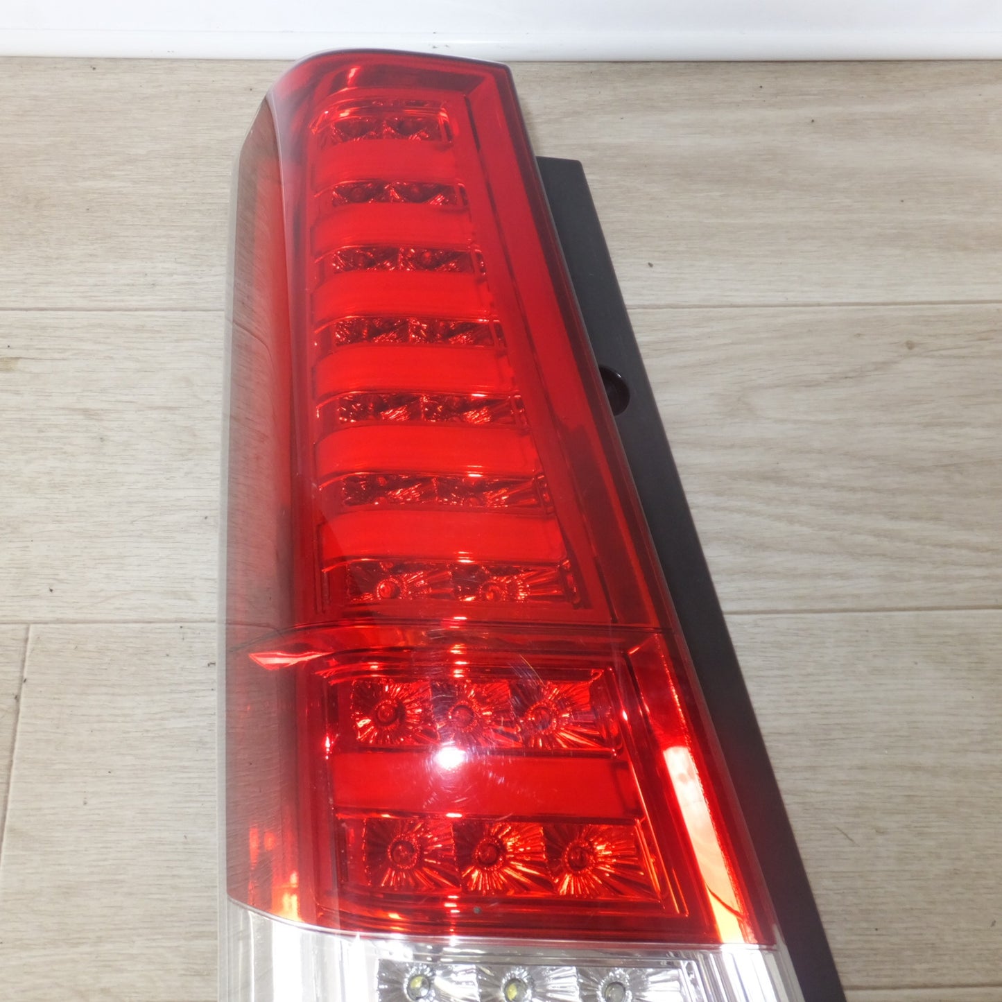 [送料無料] ★JUNYAN スズキ SUZUKI ワゴンR MH23S テールライト LT-HU588 左★