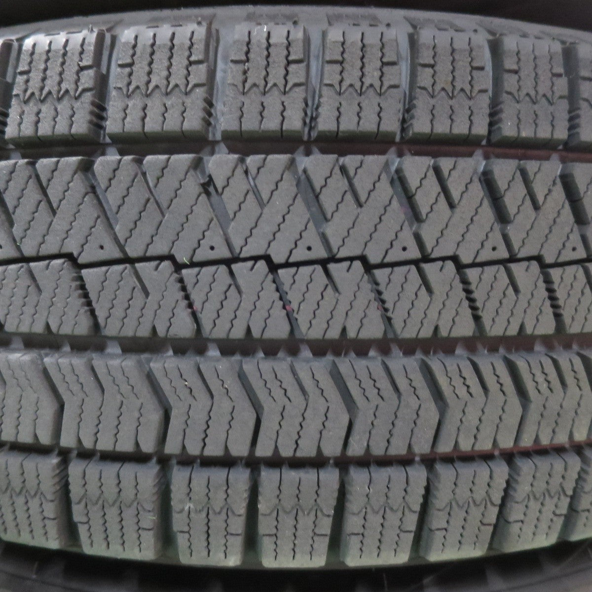 バリ溝！22年！9.5分★スタッドレス 195/65R15 ブリヂストン ブリザック VRX2 ATR SPORT WINTER 101 Verthandi 15インチ PCD114.3/5H★5011707イス