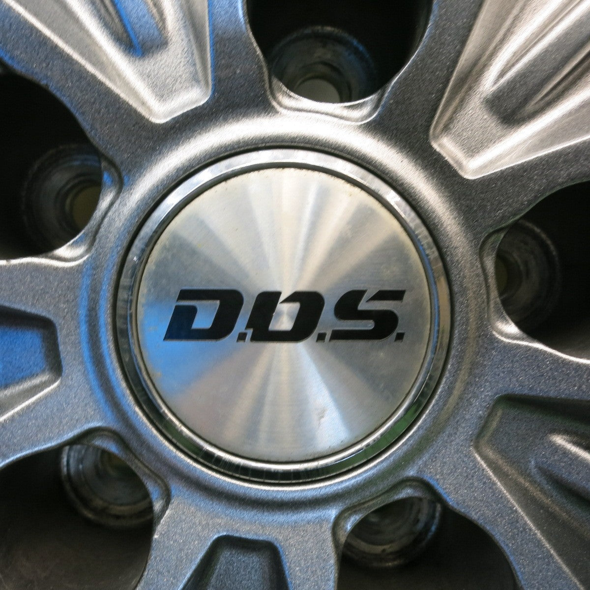 バリ溝！23年！キレイ！9.5分◎スタッドレス 225/65R17 グッドイヤー アイスナビ SUV D.O.S. DOS 社外 アルミ 17インチ PCD114.3/5H◎6080203HAス