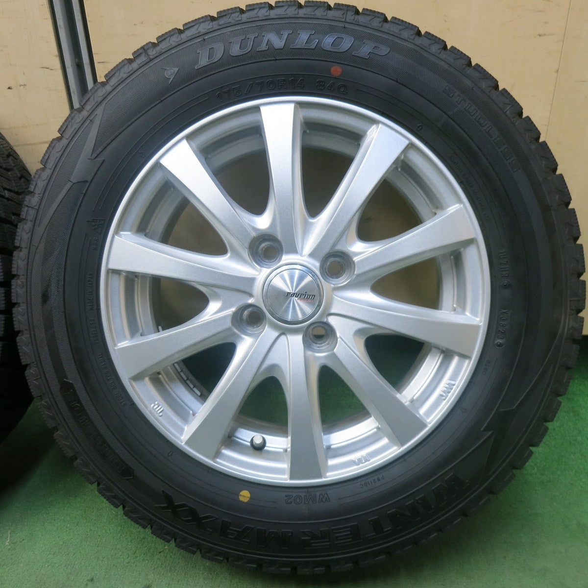 バリ溝！23年！9.5分★スタッドレス 175/70R14 ダンロップ ウインターマックス WM02 ravrion RS01 ラブリオン 14インチ PCD100/4H★5112506SKス