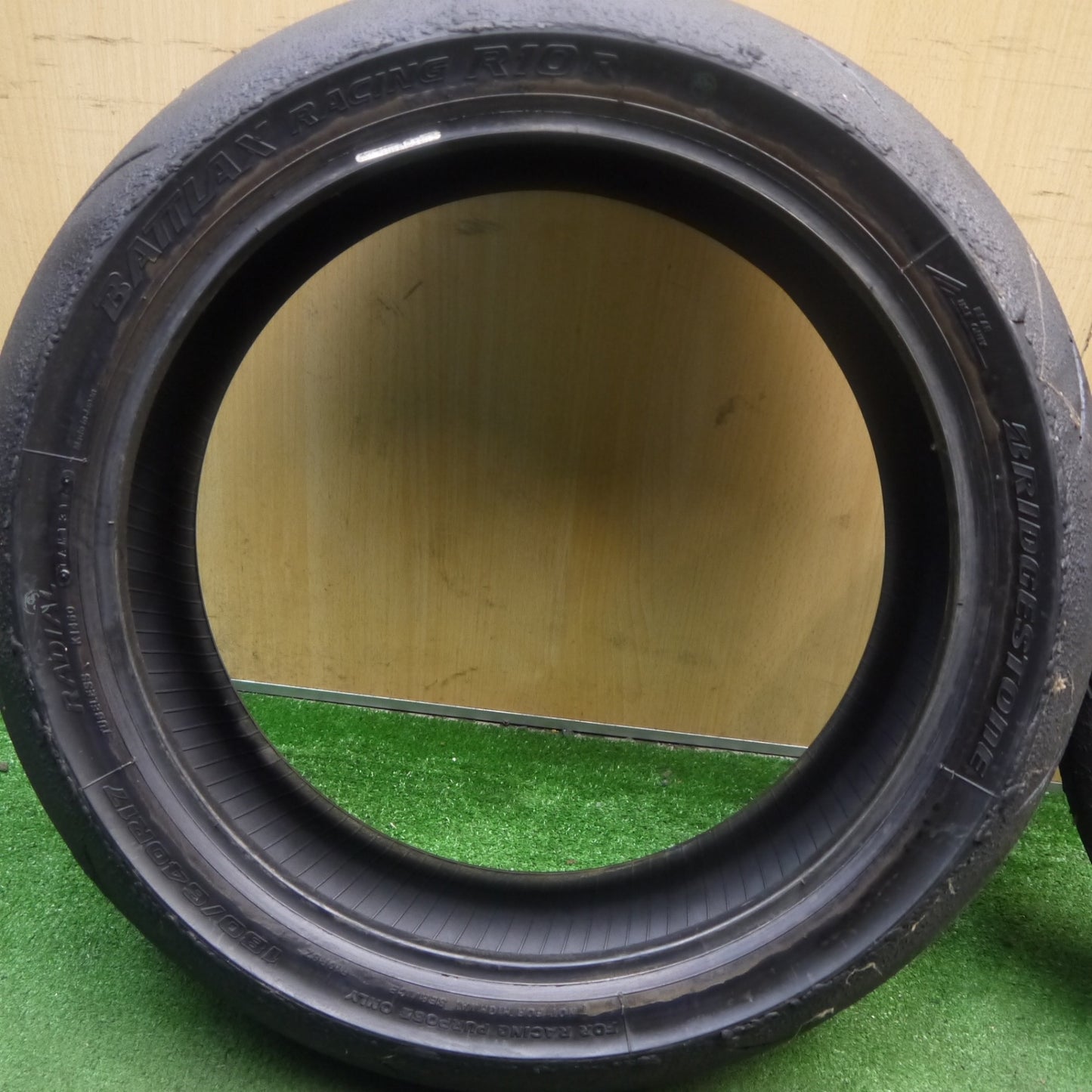 前後2本セット★バイク タイヤ 120/600R17 180/640R17 ブリヂストン バトラックス レーシング R10 CBR600RR 等★5092210Hノタ