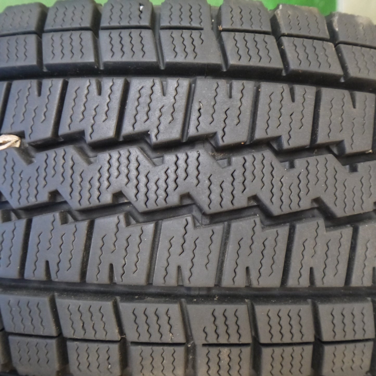 バリ溝！9.5分◎トヨタ 100系 ハイエース 純正 スチール 215/70R15 107/105L スタッドレス ダンロップ ウインターマックス SV01 15インチ PCD139.7/6H◎6062903Hス