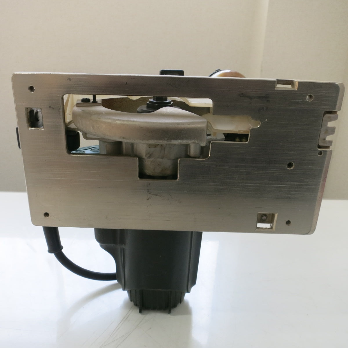 [送料無料] ◆日立工機 125mm 集じん 丸のこ 100V C5YB2 丸鋸 マルノコ 丸ノコ 集塵 切断機 電動 工具◆