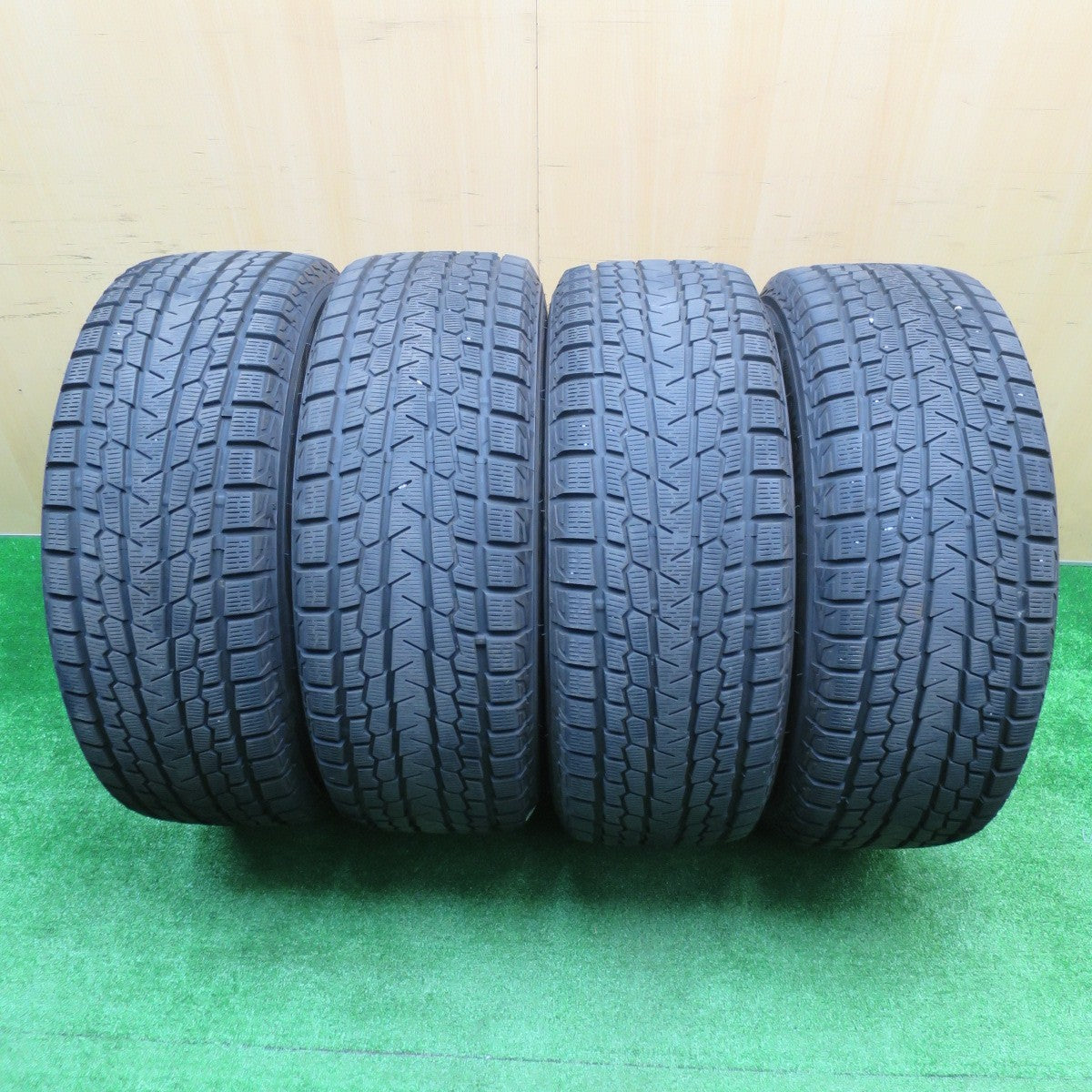 バリ溝！22年！キレイ！9.5分★スタッドレス 265/65R17 ヨコハマ アイスガード G075 MAD CROSS WOLF マッドクロス ウルフ 17インチ PCD139.7/6H★5101701NJス