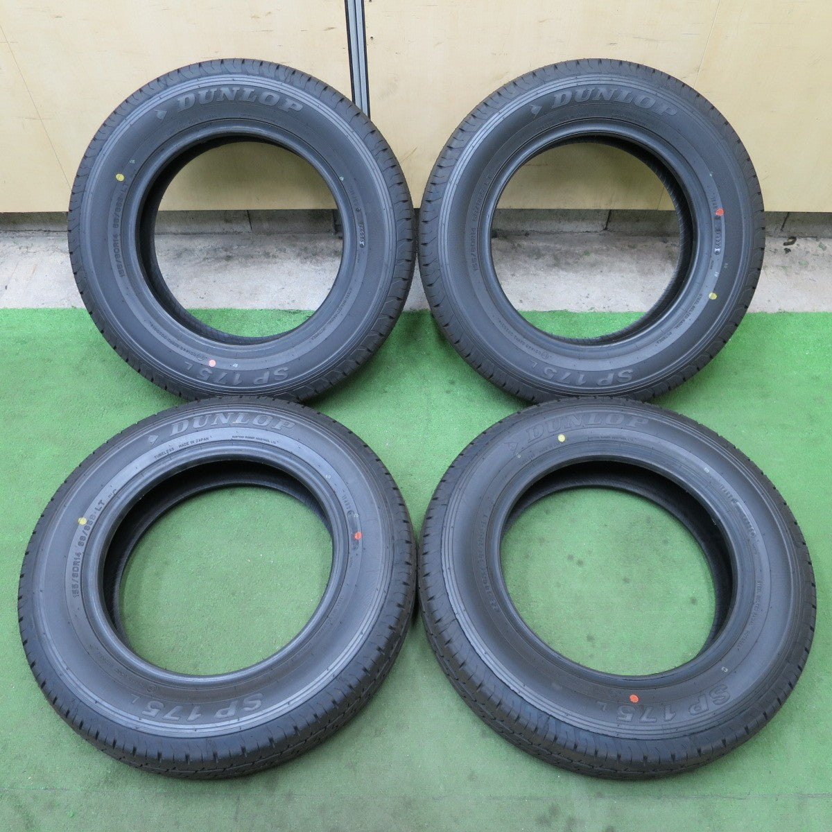 新車外し！25年★155/80R14 88/86S ダンロップ SP175L タイヤ 14インチ プロボックス サクシード 等★6032701NGノタ
