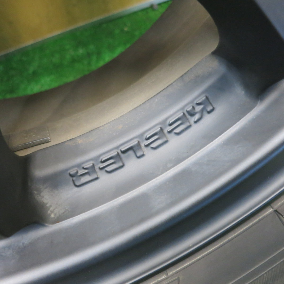 バリ溝！キレイ！9.5分◎KEELER FORCE 195/80R15 107/105L スタッドレス ダンロップ ウインターマックス SV01 キーラー フォース 15インチ PCD139.7/6H◎6090306HAス