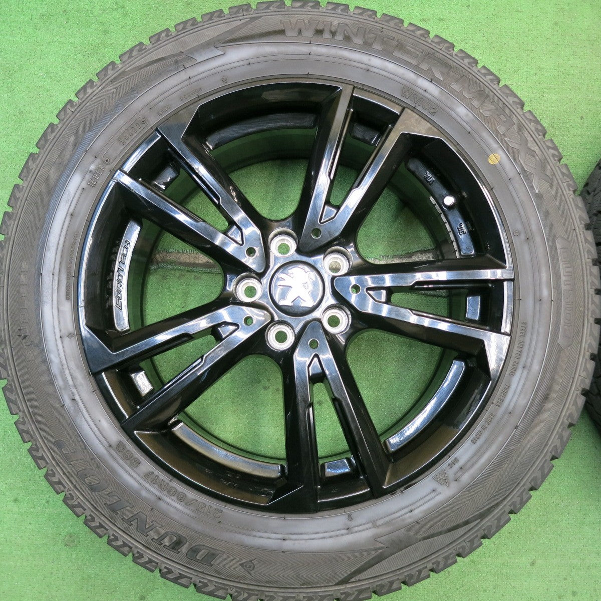 バリ溝！24年！9.5分★プジョー 3008 等 EUROTECH GAYA SOLI 215/60R17 スタッドレス ダンロップ ウインターマックス WM02 ユーロテック ガヤ ソリ PCD108/5H★5081402HAス