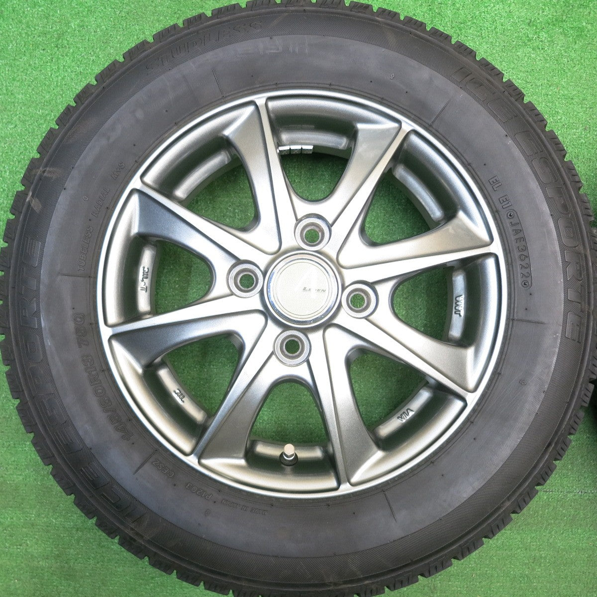 バリ溝！22年！9.5分以上★スタッドレス 145/80R13 アイスエスポルテ LEBEN BX レーベン 13インチ PCD100/4H★5123108HAス