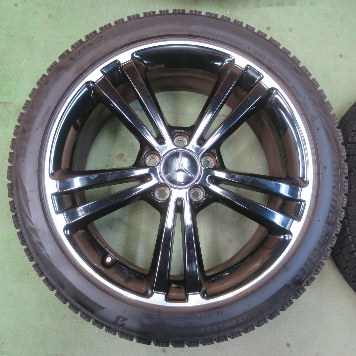 バリ溝！キレイ！9.5分★ベンツ Aクラス W177 Bクラス CLAクラス 純正 225/45R18 スタッドレス ブリヂストン ブリザック VRX2 18インチ PCD112/5H★6051405イス