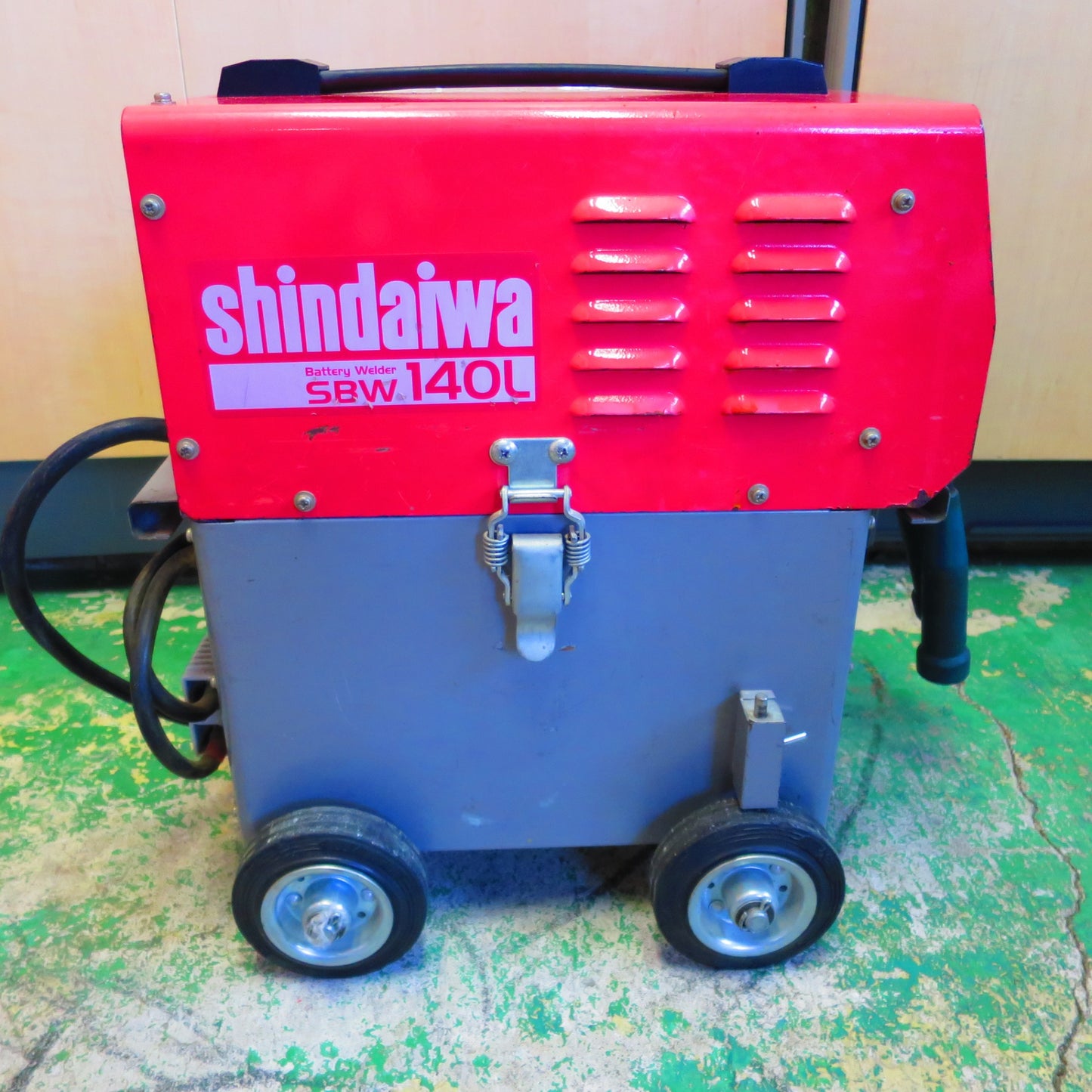 [送料無料] ☆新ダイワ バッテリー 溶接機 SBW140L-MF やまびこ Shindaiwa☆