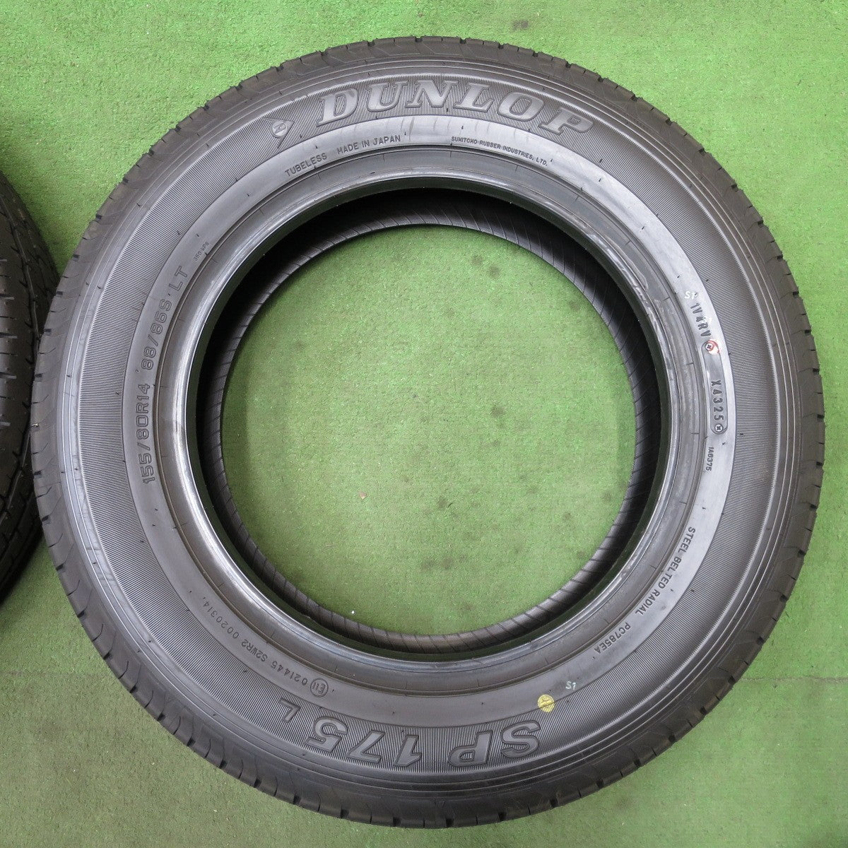 新車外し！25年★155/80R14 88/86S ダンロップ SP175L タイヤ 14インチ プロボックス サクシード 等★6032702NGノタ