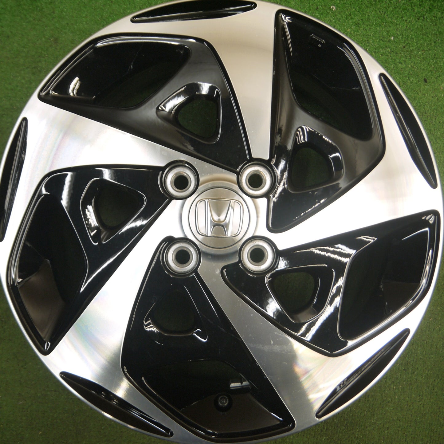 *送料無料* ほぼ新車外し★ホンダ N-WGN 純正 ホイール 15インチ 15×4.5J PCD100/4H Nワゴン★4061708Hホ