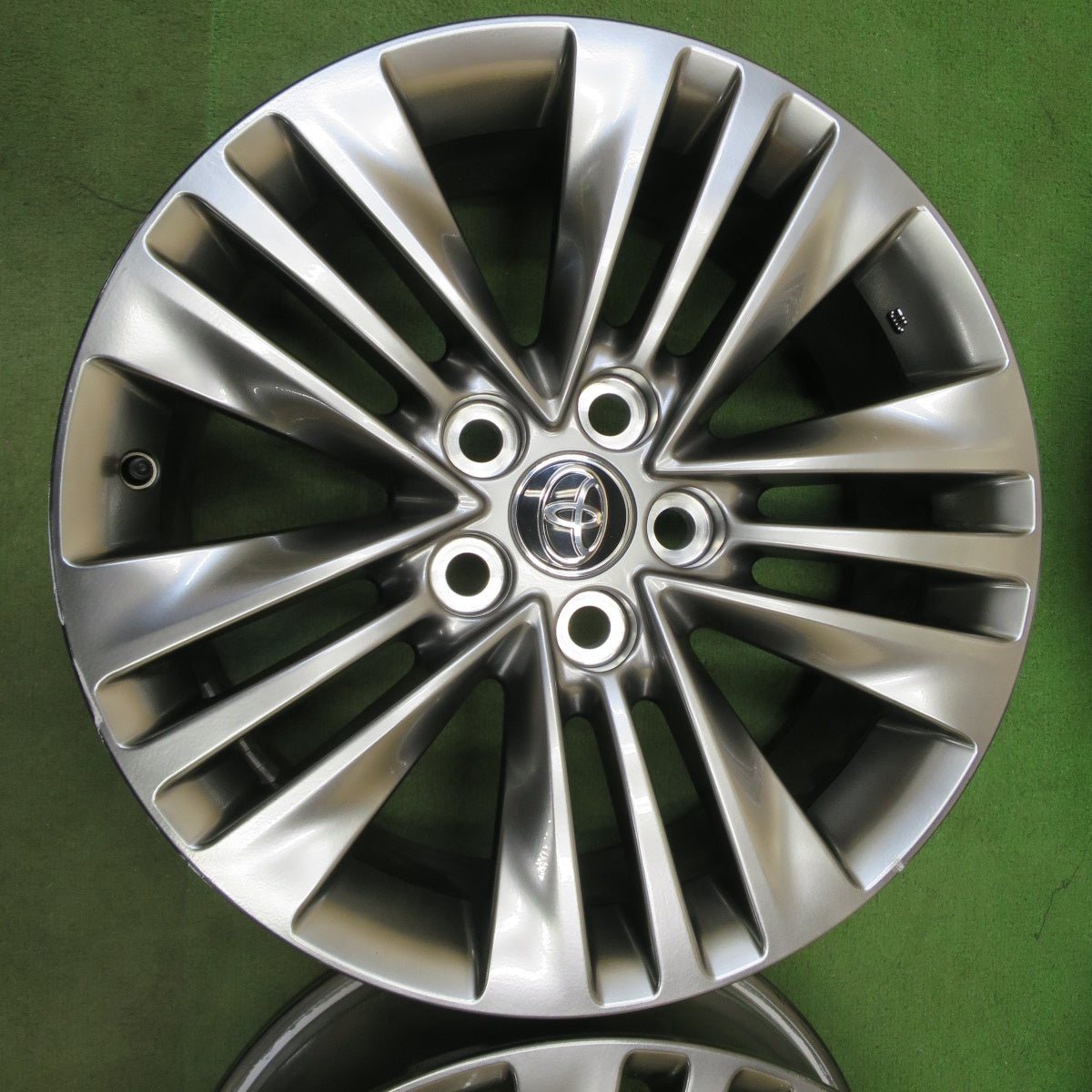 キレイ◎トヨタ 40系 アルファード Zグレード 純正 ホイール 18インチ 18×7J PCD120/5H◎6090101NGホ