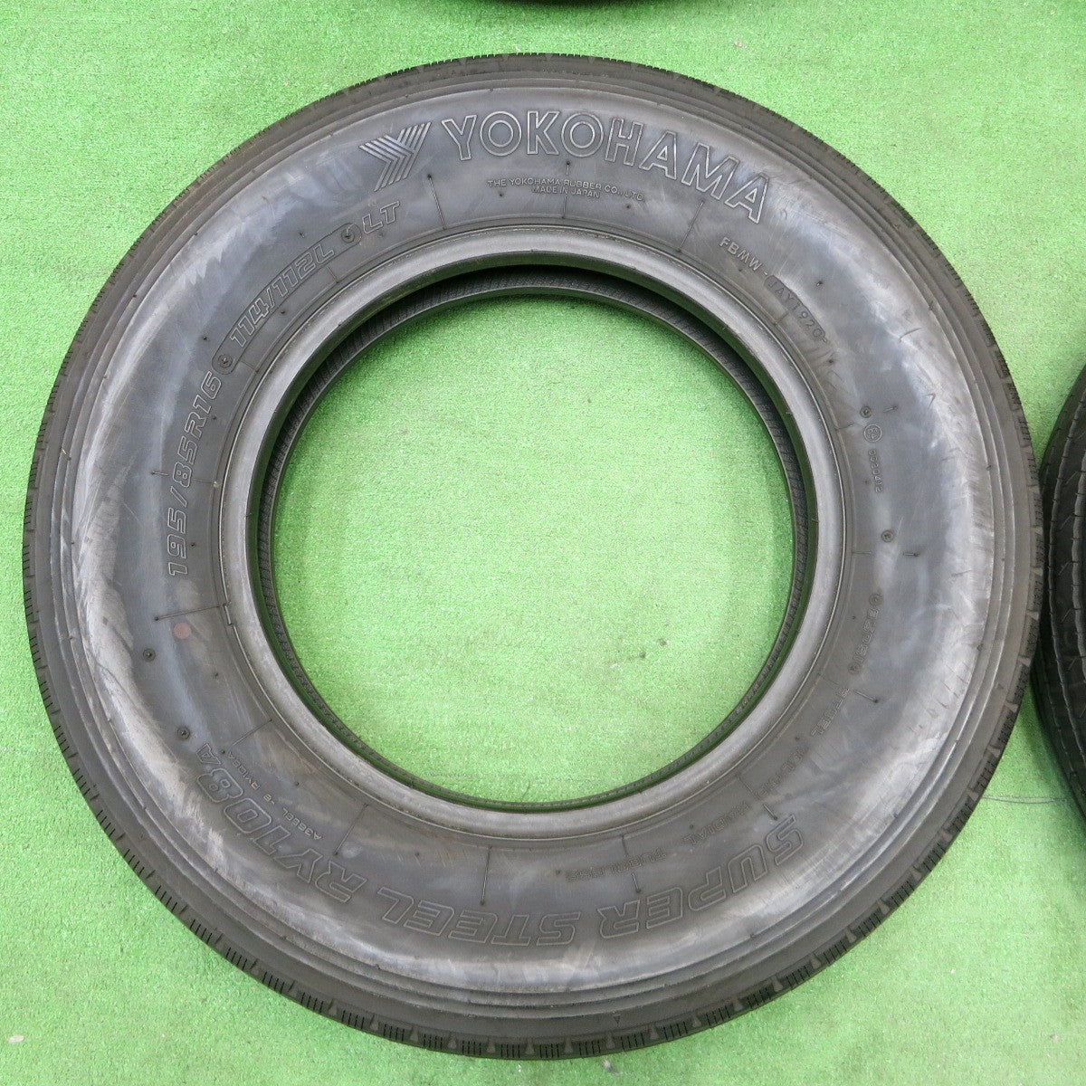 *送料無料* 4本価格！20年★トラック タイヤ 195/85R16 114/112L ヨコハマ SUPER STEEL RY108A 16インチ★4060403ナノタ