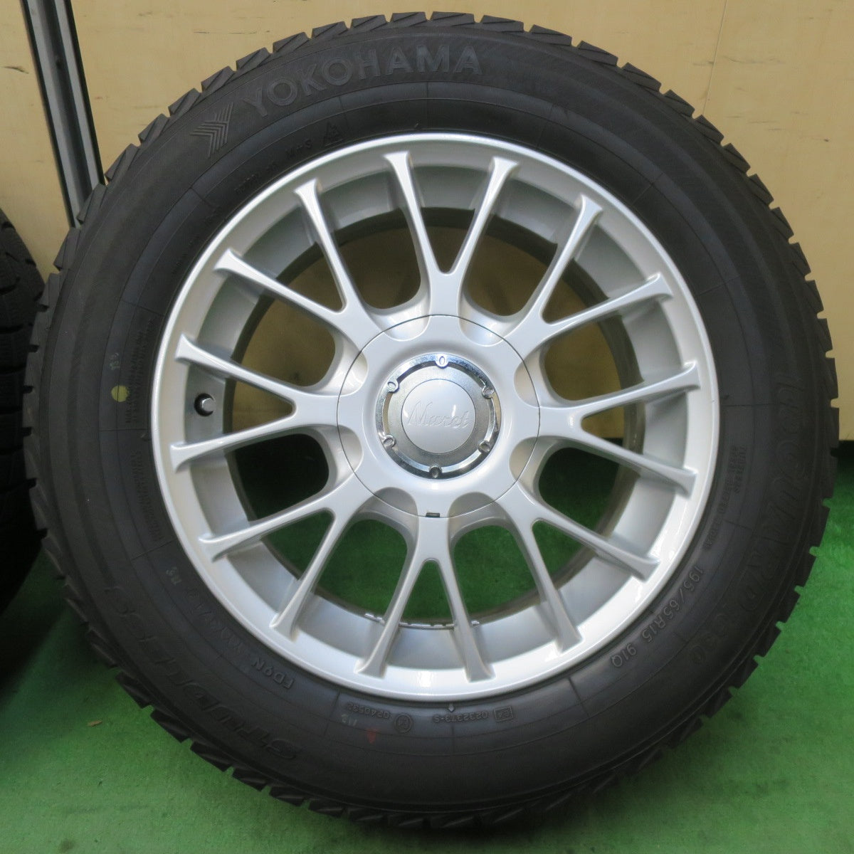 4本価格★スタッドレス 195/65R15 ヨコハマ アイスガード iG30 Muret 15インチ PCD100 114.3/5H マルチ★5062406イス