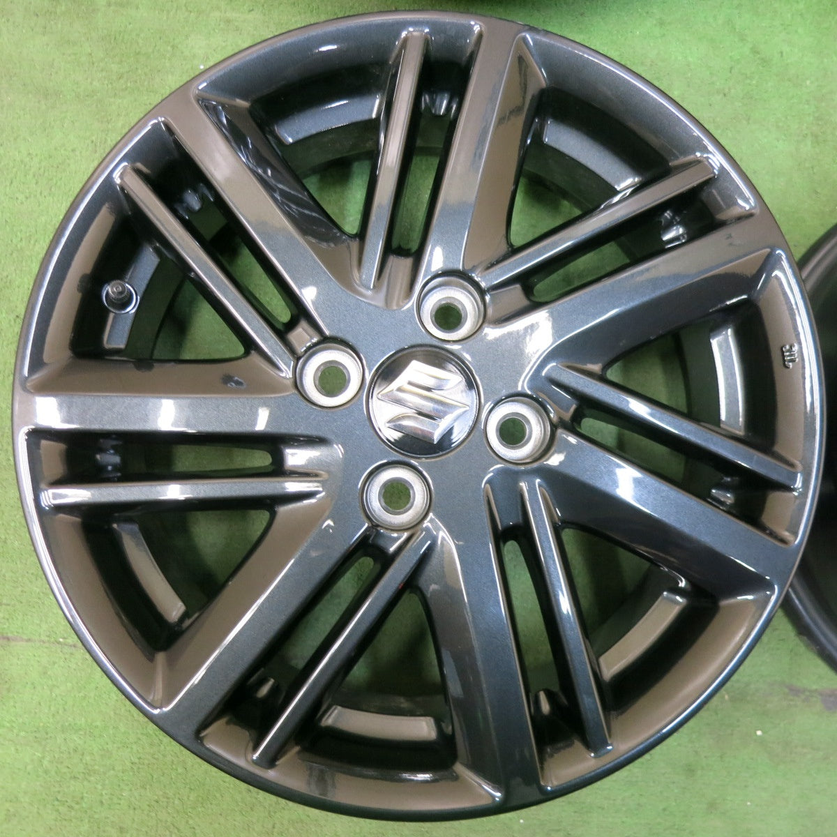 [送料無料] 新車外し★スズキ ソリオ ハイブリッド ＳＺ 純正 ホイール 15インチ 15×5J PCD100/4H★5030714SYホ