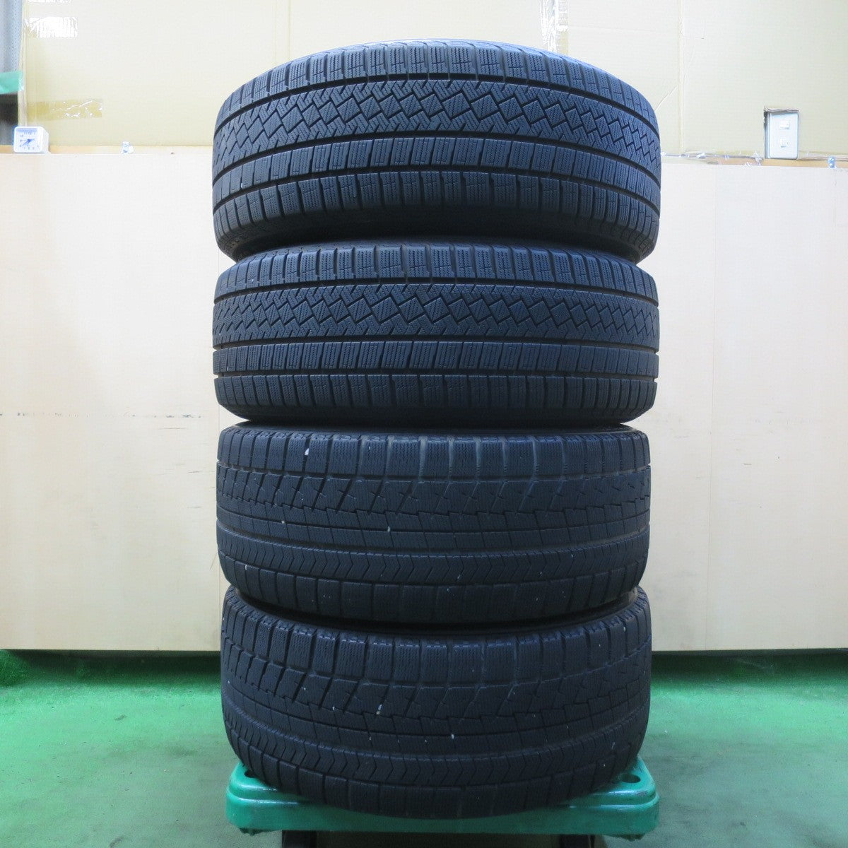 バリ溝！22年！8.5分★レクサス IS 純正 OP 225/50R18 255/40R18 スタッドレス ピレリ アイスゼロ アシンメトリコ ブリヂストン ブリザック VRX 18インチ PCD114.3/5H★5093008イス