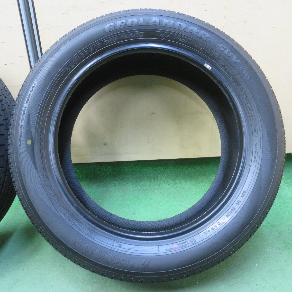 新車外し！26年★225/55R18 ヨコハマ ジオランダー SUV G055 G055E タイヤ 18インチ フォレスター デリカ D:5 エルグランド 等★6041509イノタ