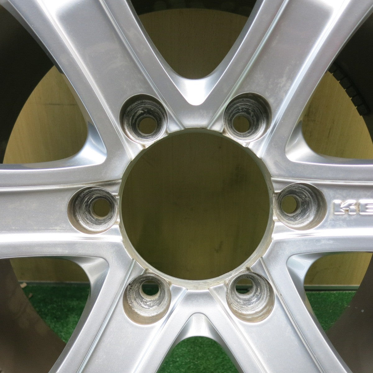バリ溝！8.5分★KEELER FORCE 265/65R17 スタッドレス ブリヂストン ブリザック DM-V2 キーラー フォース 17インチ PCD139.7/6H★6050208HAス