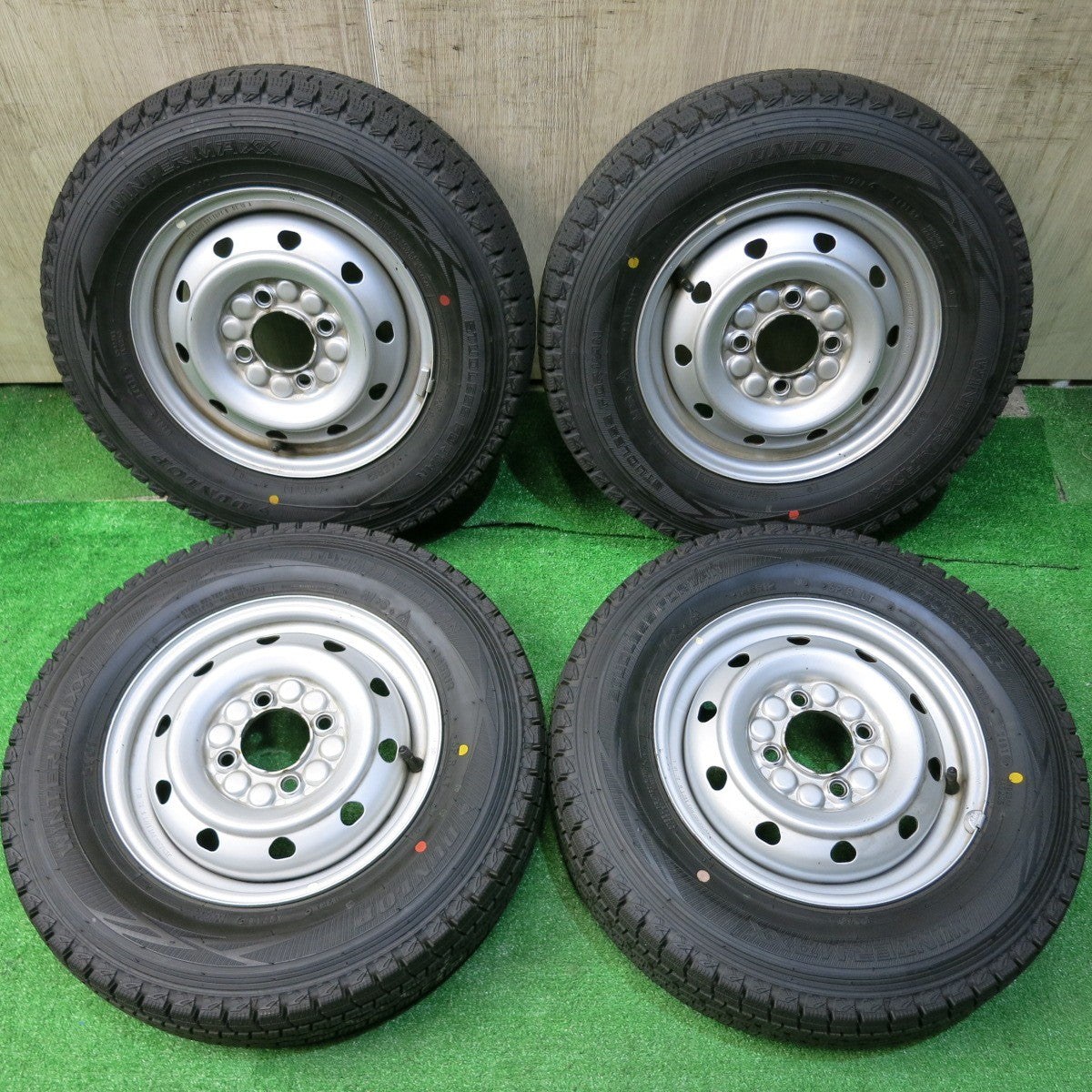 バリ溝！9.5分★スタッドレス 145R12 6PR ダンロップ ウインターマックス SV01 TOPY スチール 12インチ PCD100/4H★5062702HAス
